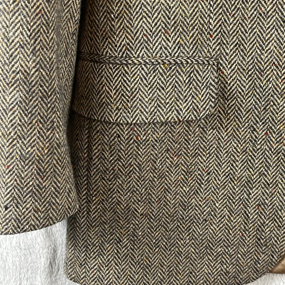 VTG Magee Donegal Tweed Blazer 42R Est Handwoven Irish Pure Wool Herringbone